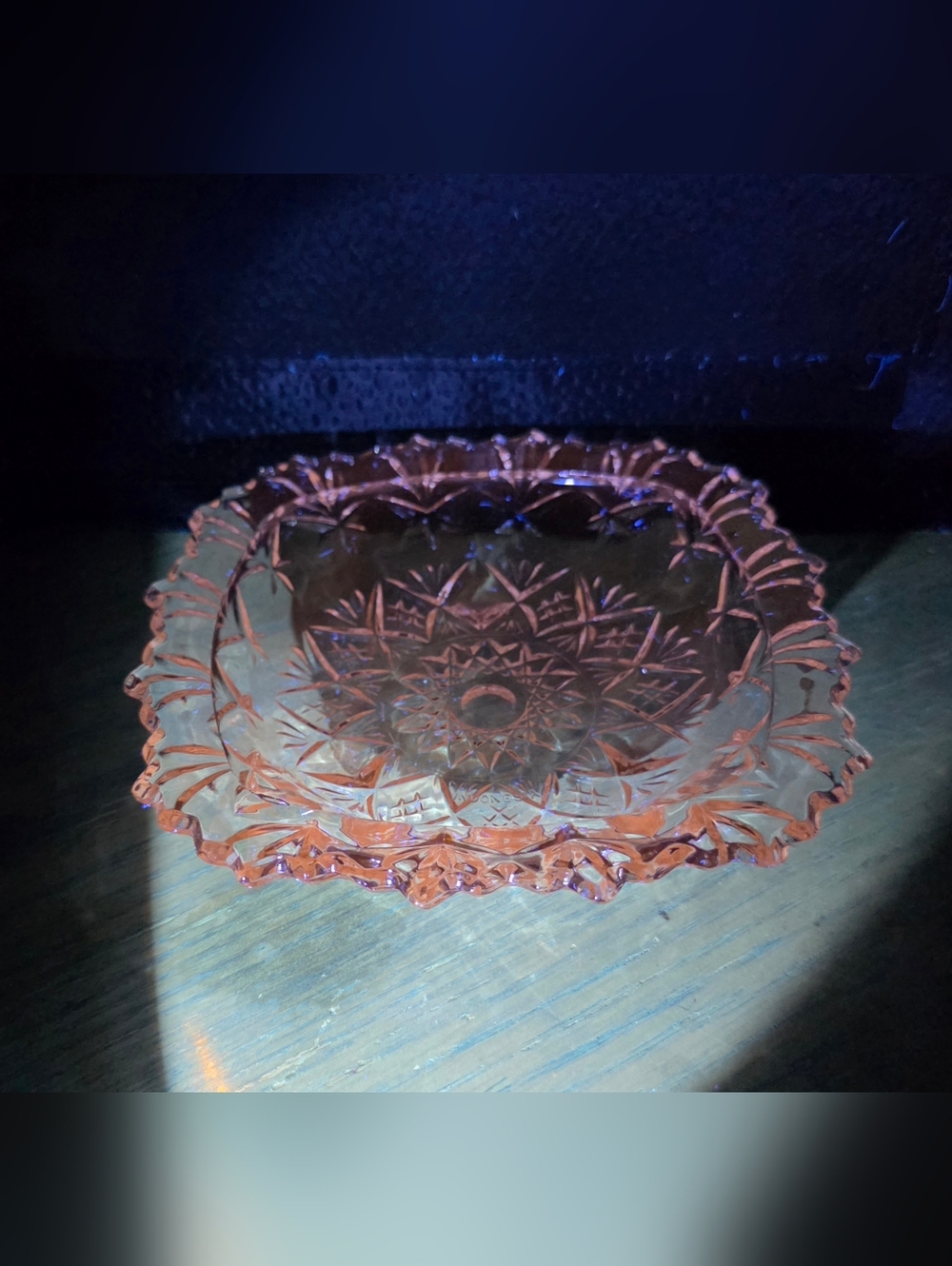 Pasari Vintage Sawtooth Edge Footed Pressed Glass Ashtray/ Trinket Dish